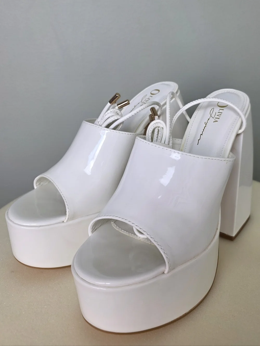 Olivia Jaymes White Patent Lace-Up Strappy Platform Sandals - Size 7.5 NWT